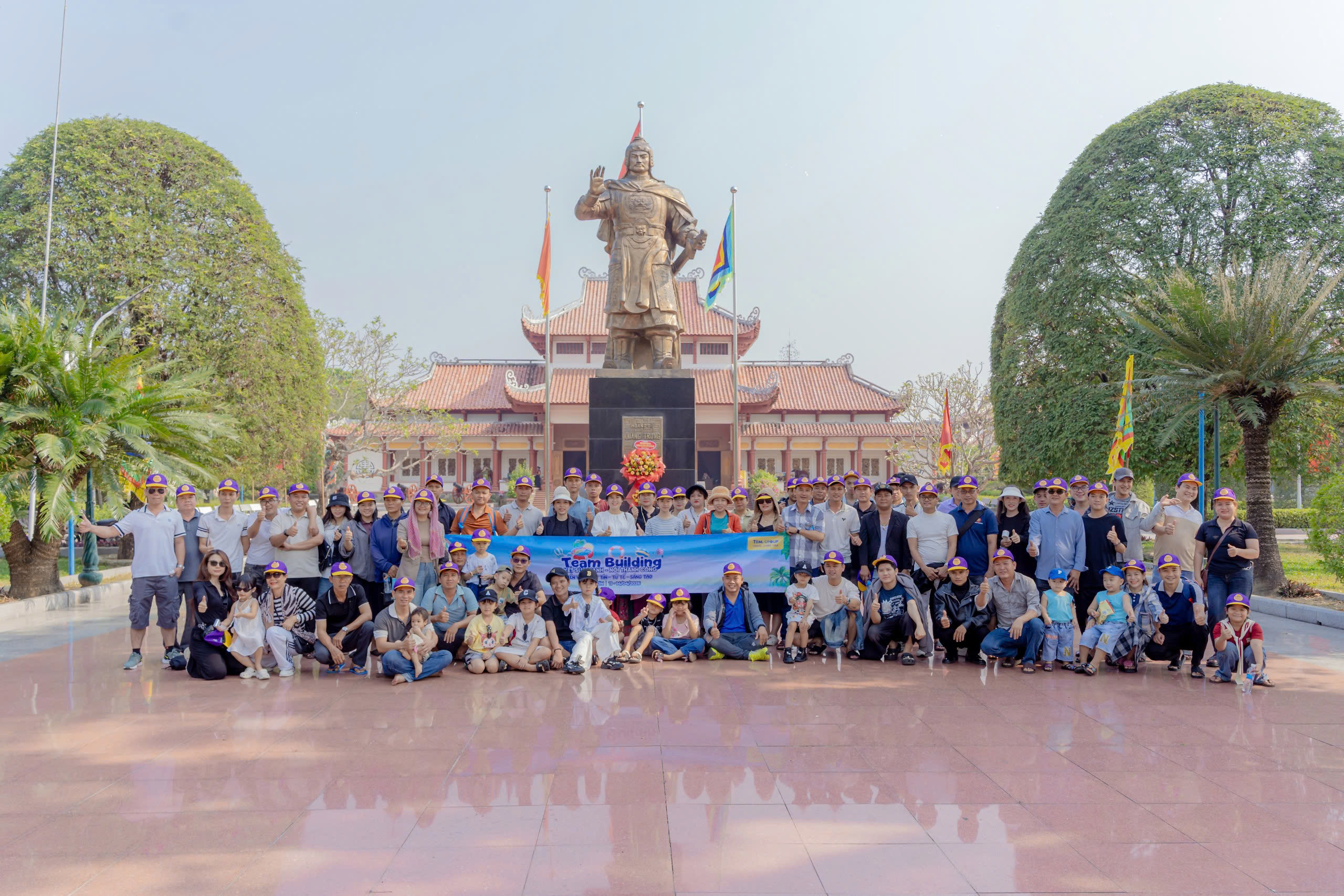 Cao su Thuận Lợi tổ chức cho quản lý và nhân viên du lịch tại Quy Nhơn