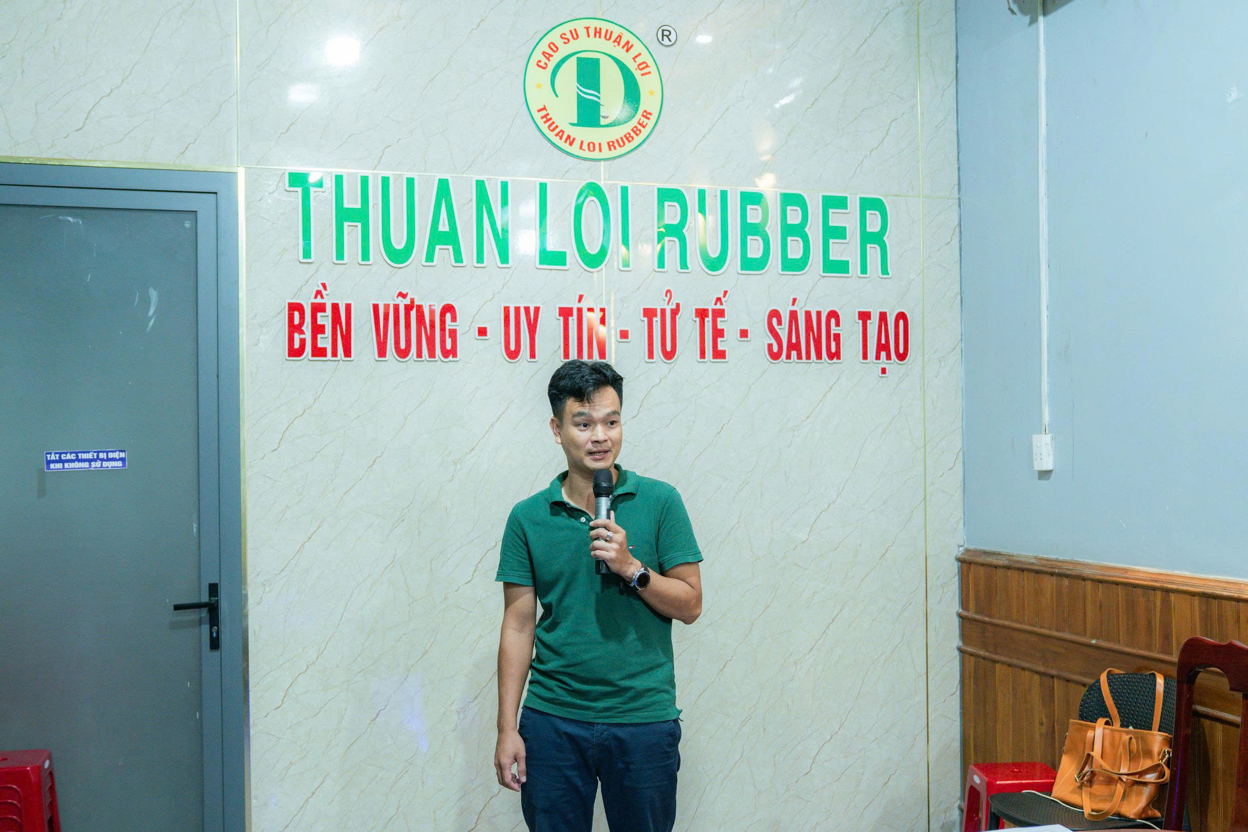 TỔNG KẾT, TRAO GIẢI CUỘC THI SÁNG TÁC VIDEO "TÔI YÊU THUẬN LỢI"